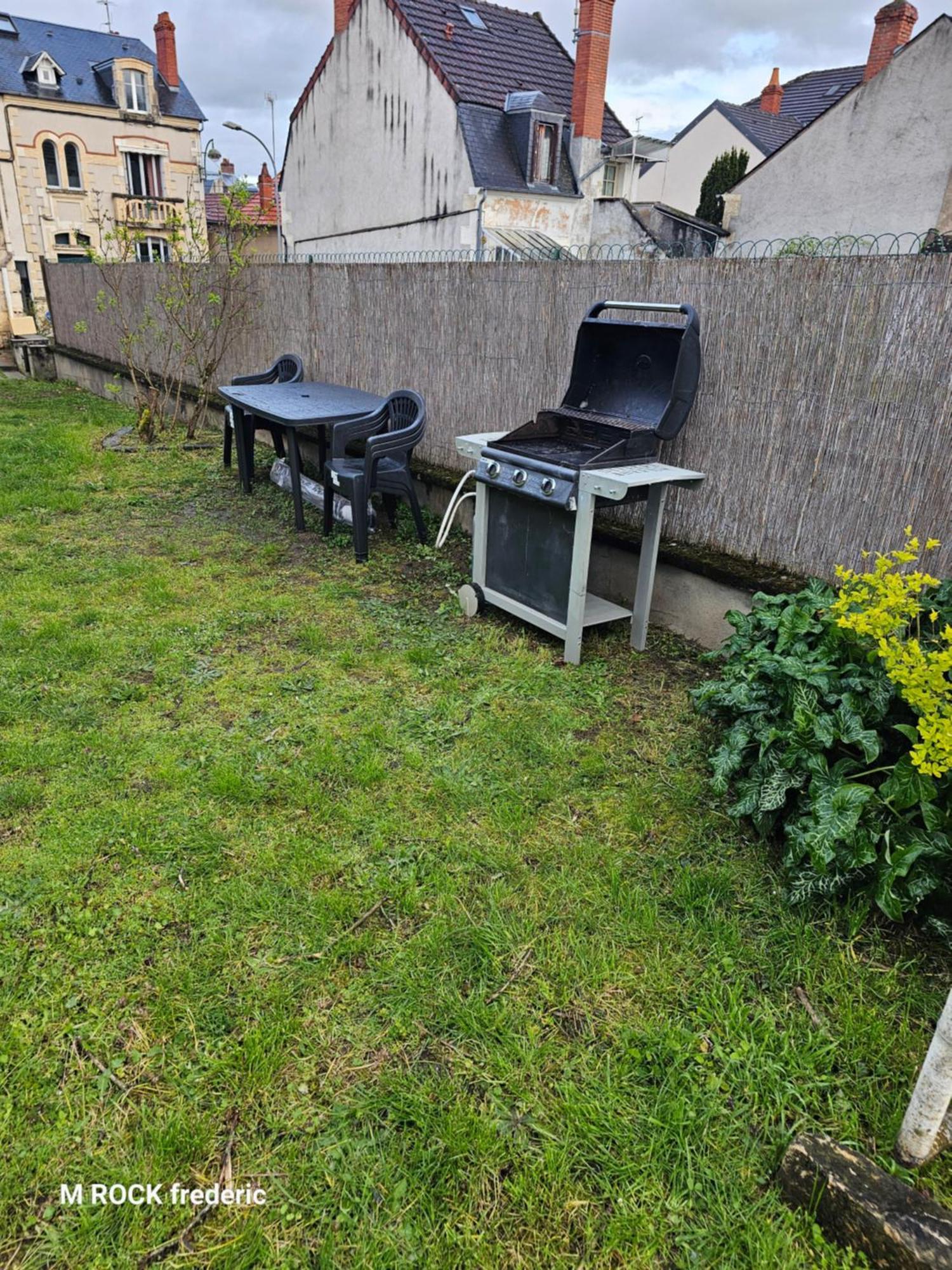 Maison De Ville Avec Jardin Privatif نيفي المظهر الخارجي الصورة